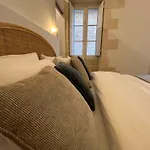 Moon Malta Boutique With Rooftop Pool & Sea Views Of Valletta, Grand Harbour & Three Cities Bed & Breakfast Cospicua