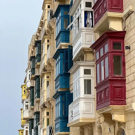 Moon Malta Boutique With Rooftop Pool & Sea Views Of Valletta, Grand Harbour & Three Cities