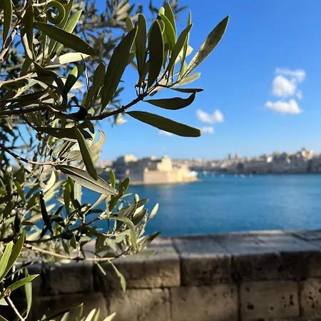 Moon Malta Boutique With Rooftop Pool & Sea Views Of Valletta, Grand Harbour & Three Cities Отель типа 