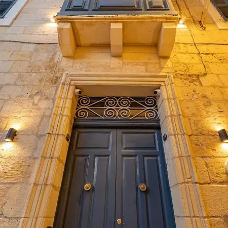 Moon Malta Boutique With Rooftop Pool & Sea Views Of Valletta, Grand Harbour & Three Cities 3*