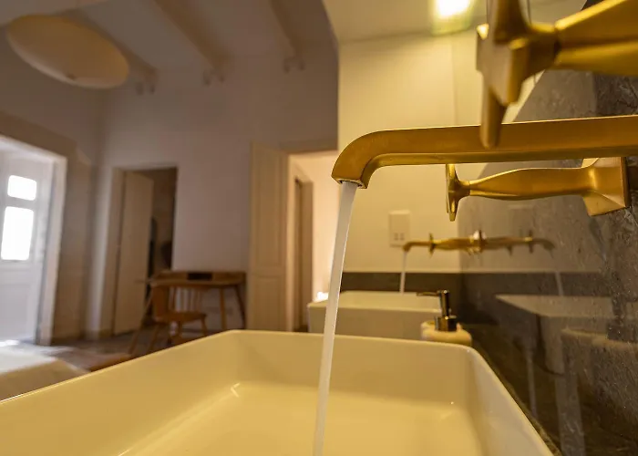 Moon Malta Boutique With Rooftop Pool & Sea Views Of Valletta, Grand Harbour & Three Cities 住宿加早餐酒店 Cospicua