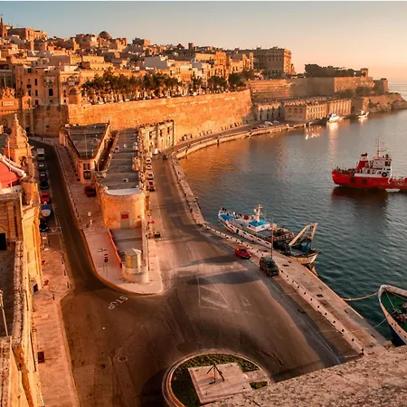 Moon Malta Boutique With Rooftop Pool & Sea Views Of Valletta, Grand Harbour & Three Cities * Cospicua