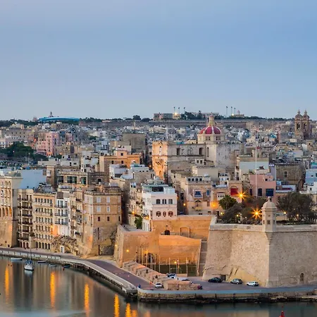 Moon Malta Boutique With Rooftop Pool & Sea Views Of Valletta, Grand Harbour & Three Cities * Cospicua