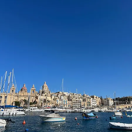 Moon Malta Boutique With Rooftop Pool & Sea Views Of Valletta, Grand Harbour & Three Cities ベッド・アンド・ブレックファスト 3*
