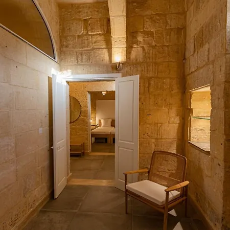 ベッド・アンド・ブレックファスト Moon Malta Boutique With Rooftop Pool & Sea Views Of Valletta, Grand Harbour & Three Cities Cospicua