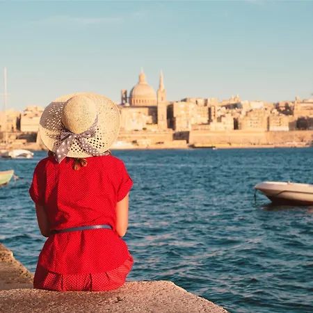 Nocleg ze śniadaniem Moon Malta Boutique With Rooftop Pool & Sea Views Of Valletta, Grand Harbour & Three Cities Cospicua
