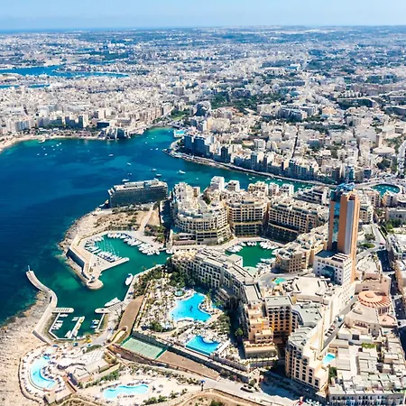 Moon Malta Boutique With Rooftop Pool & Sea Views Of Valletta, Grand Harbour & Three Cities Cospicua