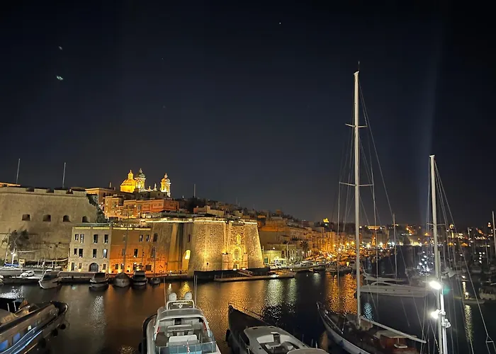 Moon Malta Boutique With Rooftop Pool & Sea Views Of Valletta, Grand Harbour & Three Cities 3* Cospicua