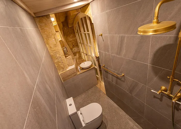 Moon Malta Boutique With Rooftop Pool & Sea Views Of Valletta, Grand Harbour & Three Cities B&B Cospicua