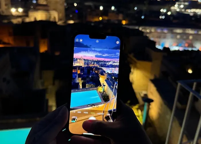 B&B Moon Malta Boutique With Rooftop Pool & Sea Views Of Valletta, Grand Harbour & Three Cities