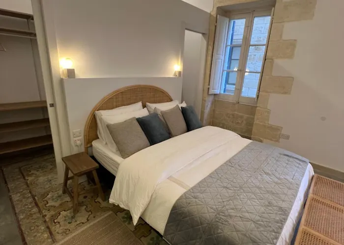 Moon Malta Boutique With Rooftop Pool & Sea Views Of Valletta, Grand Harbour & Three Cities B&B 3*