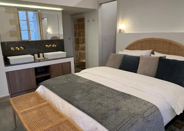 Moon Malta Boutique With Rooftop Pool & Sea Views Of Valletta, Grand Harbour & Three Cities 3* Cospicua